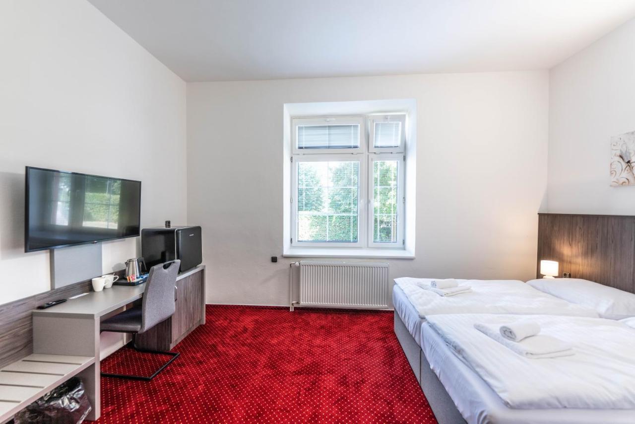 Moravská Třebová Hotel Orka מראה חיצוני תמונה