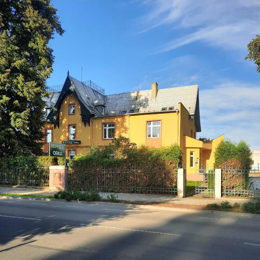 Moravská Třebová Hotel Orka מראה חיצוני תמונה